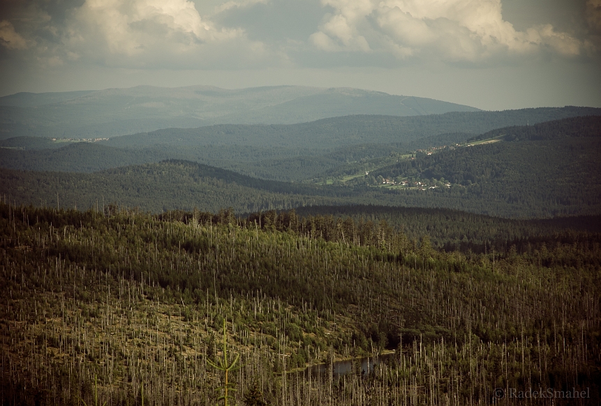 Panoramata nad pramenem Vltavy